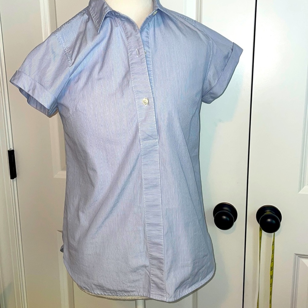 J Crew popover SS top thin blue stripes